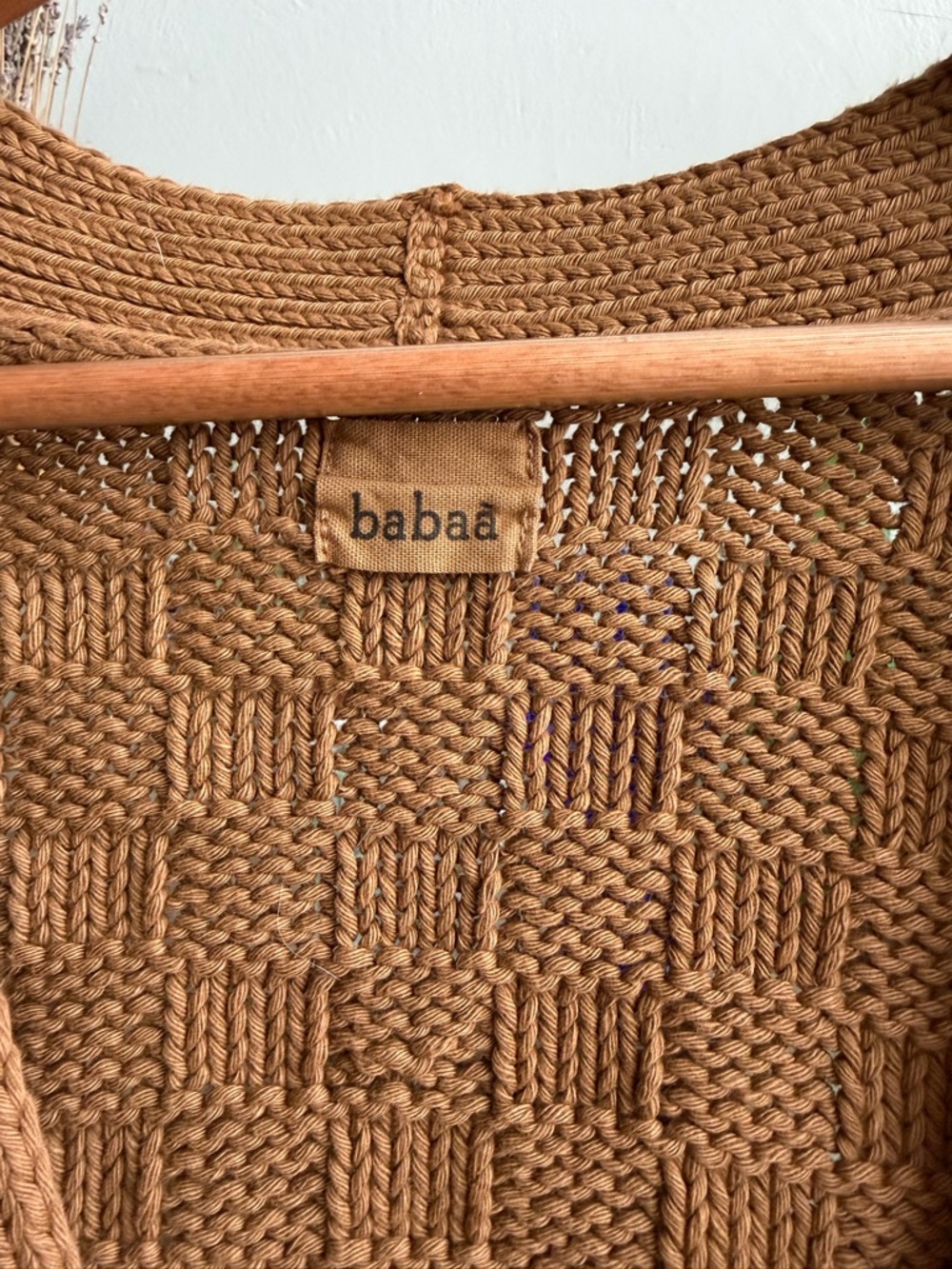 Babaà No 3 Cardigan in Sukkari - Picture 2 of 3